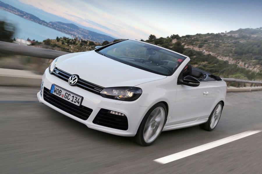  Volkswagen Golf R White Cabriolet 2013 года  (фото 26 из 45)